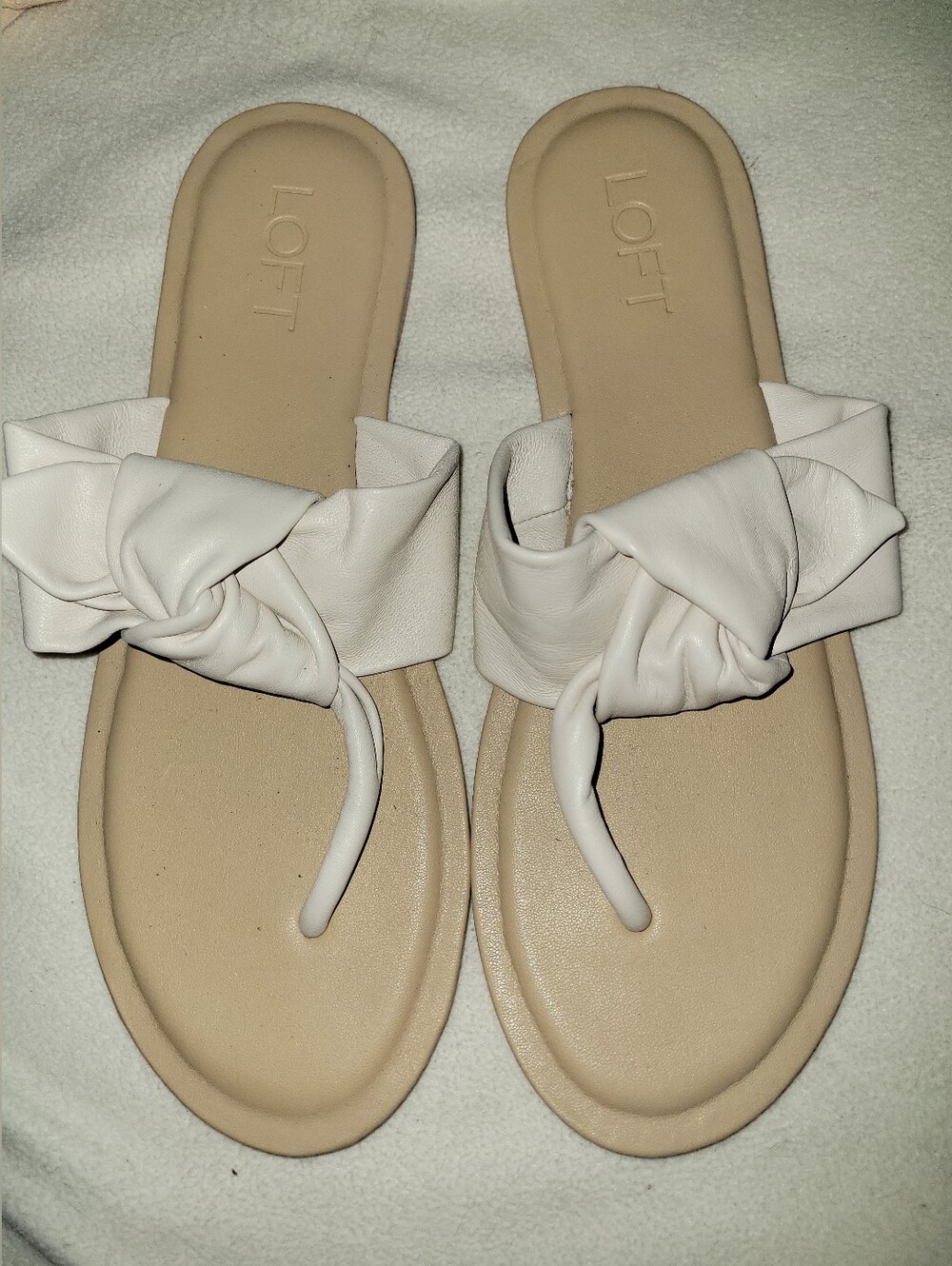 Soft White Loft Leather Upper Knotted Bow Slide Sz 9.5